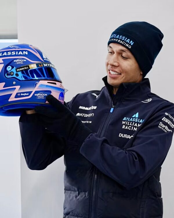 Alex Albon 2025 1:2 BELL Helmets F1 Williams Upgrade Bundle - Image 13